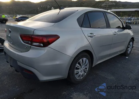 2018 Kia Rio S z USA, uszkodzony, nr VIN 3KPA24AB9JE077044